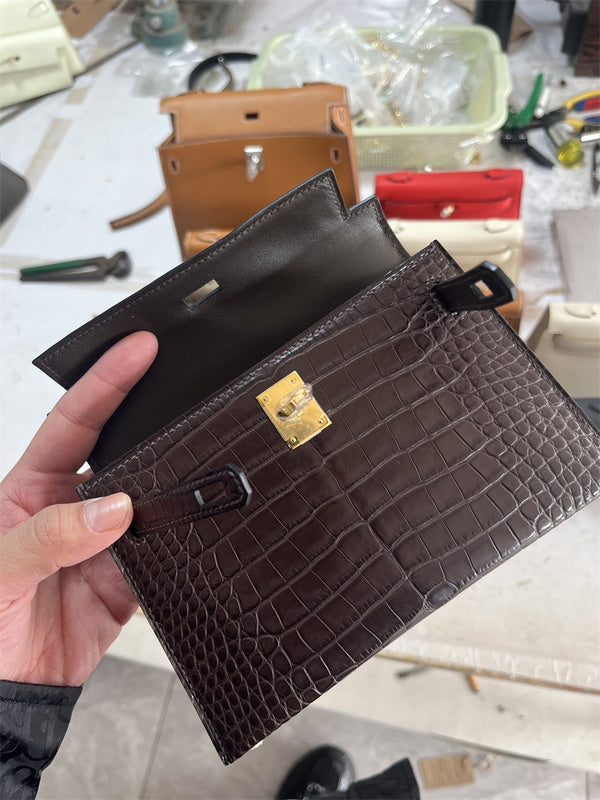 Polished bag women's premium everyday handbag