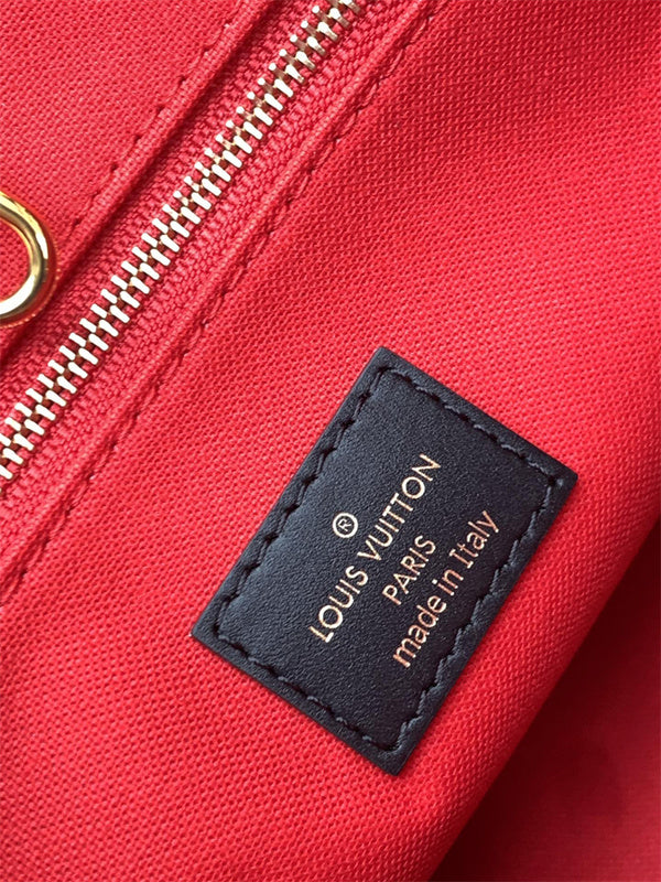  Smart carryall bag carried on shoulder 10
