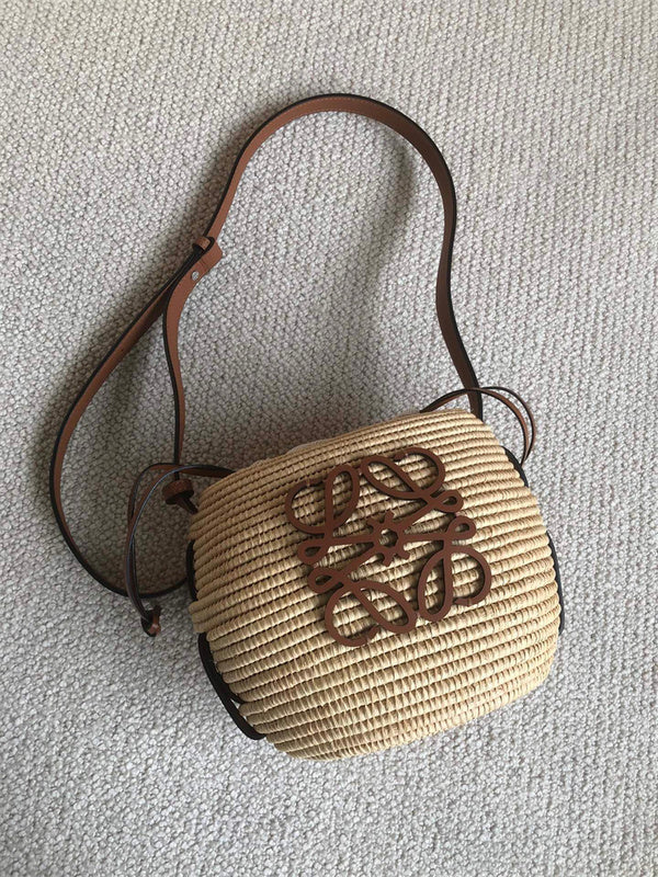 Ziva's Charm handbag – side angle view (20cm*19cm*11cm)