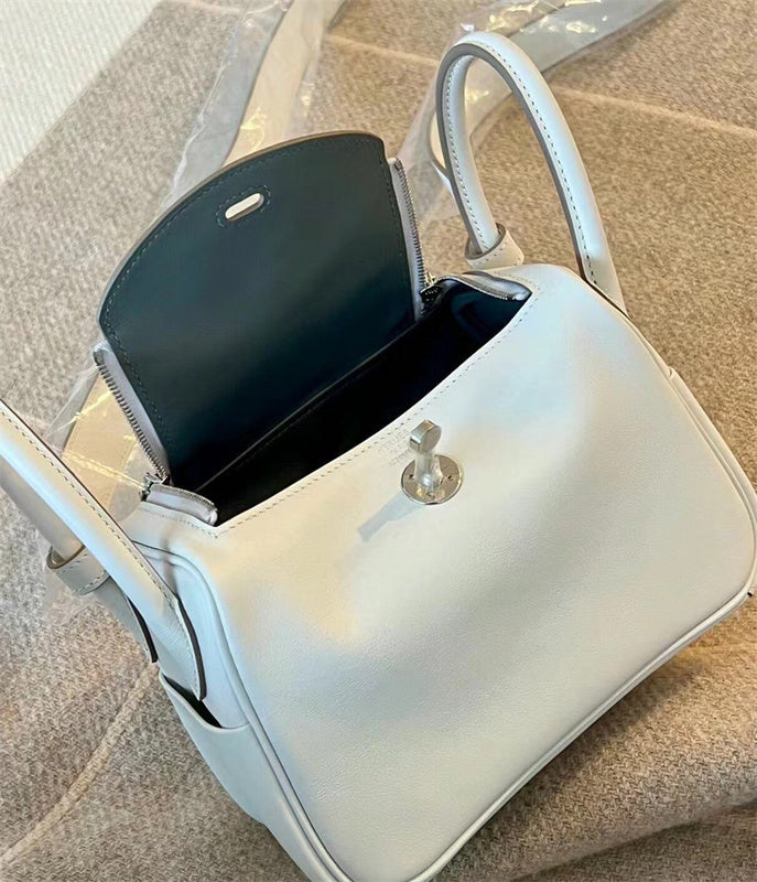 Interior view of streamlined premium bag