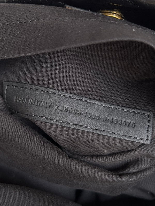 Zivas Charm Refined Structure Fashion Handbag (Contemporary Shape Language) – Detail View