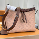  sophisticated shoulder bag styled with outfit