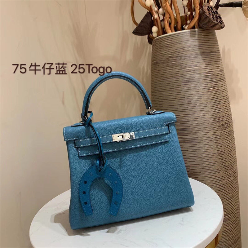  Elegant structured bag front view 13