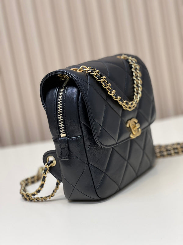  mid purse view 3