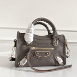 Zivas Charm Classic Sensibility Statement Handbag (Statement-Ready Design) – Full Silhouette