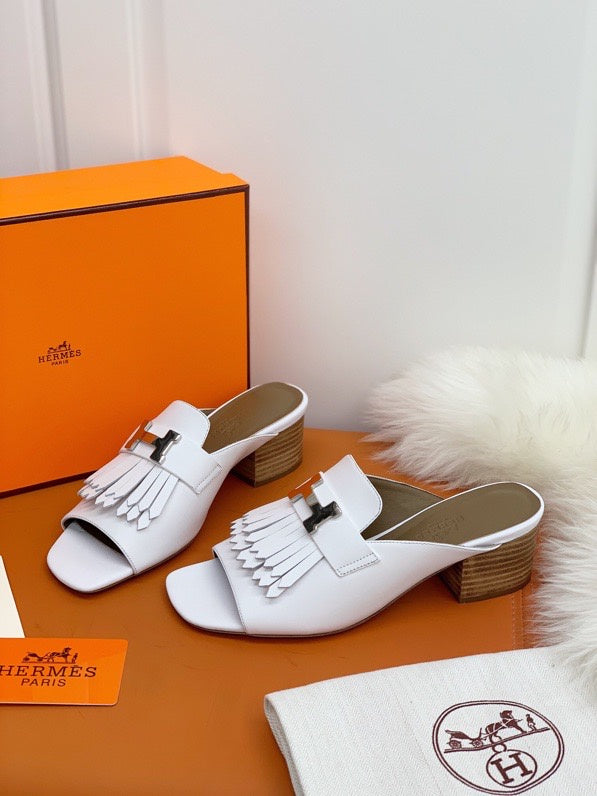 Hermes shoes Style 391 - close-up of luxury comfort fit