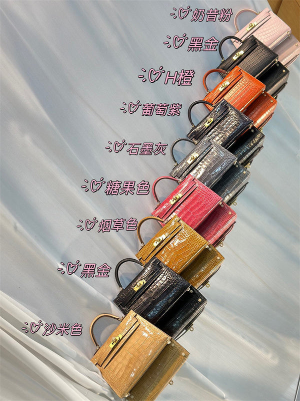  clean-lined carryall bag detail view showing craftsmanship
