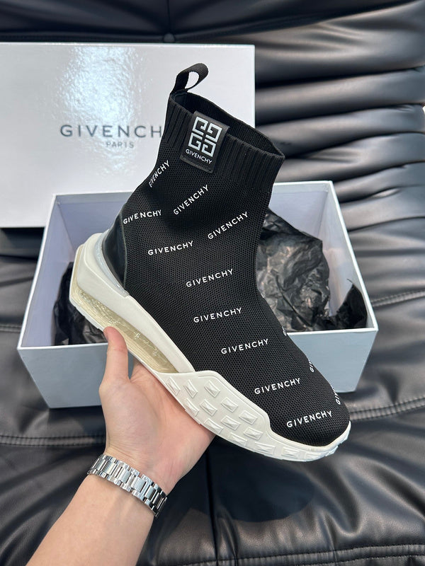 Givenchy shoes Style 175 - top view showing design