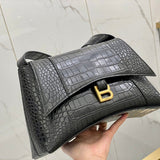 Ziva's Charm handbag – detail view (one versatile size)