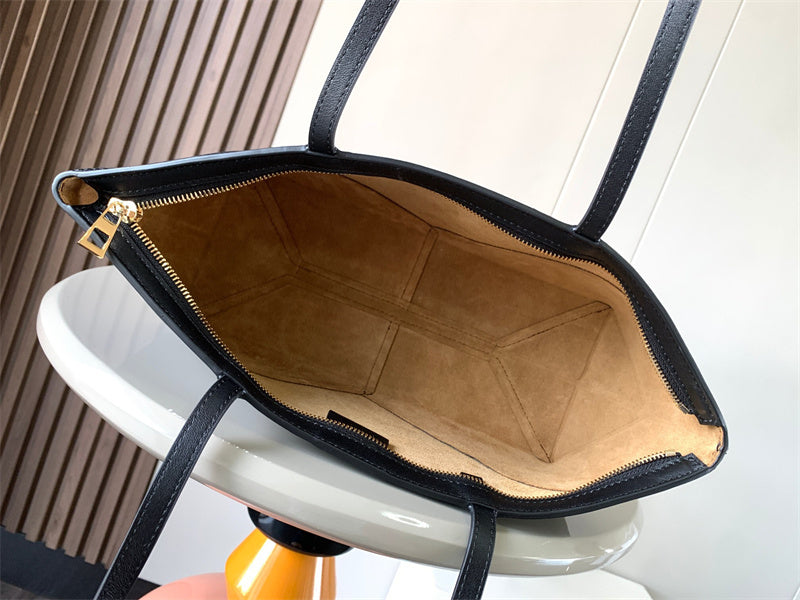 Ziva's Charm handbag – side angle view (39cm*12.3cm*12.5cm)