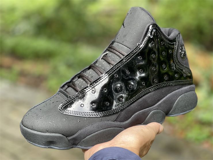 Nike Men's & Women's Designer Lifestyle Shoes — Style 236 detail view