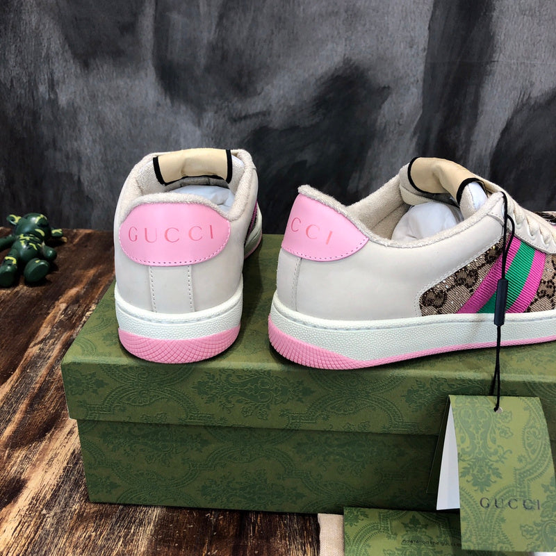 Side profile of Gucci clean off-white sneakers chunky sole construction