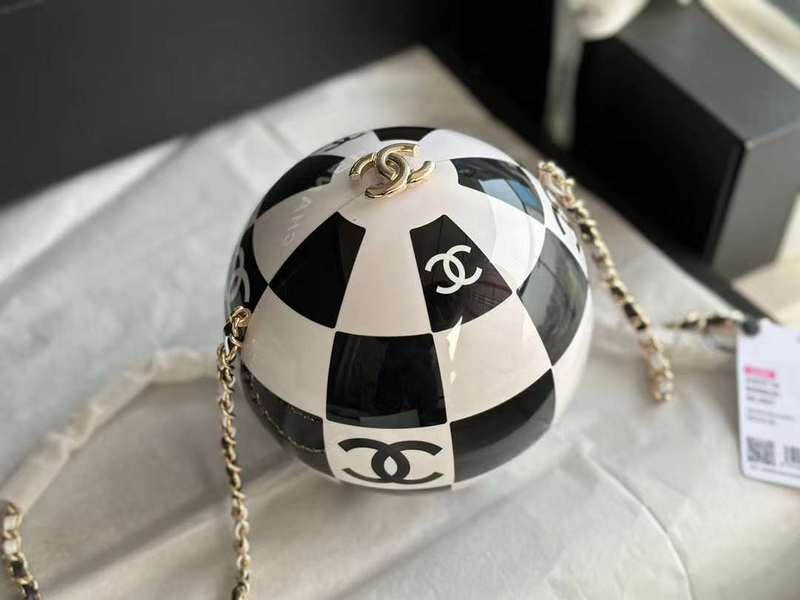 Zivas Charm Refined Structure Luxury Handbag (Refined Modern Silhouette) – Front View