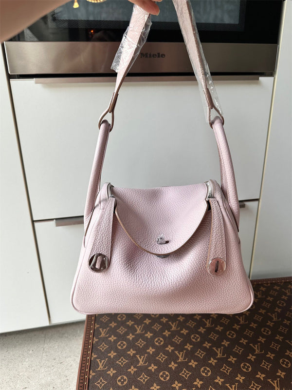  Timeless top-handle bag front view 25
