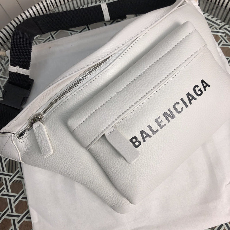 Styled lifestyle shot of premium everyday-luxe women's handbag – women's everyday handbag
