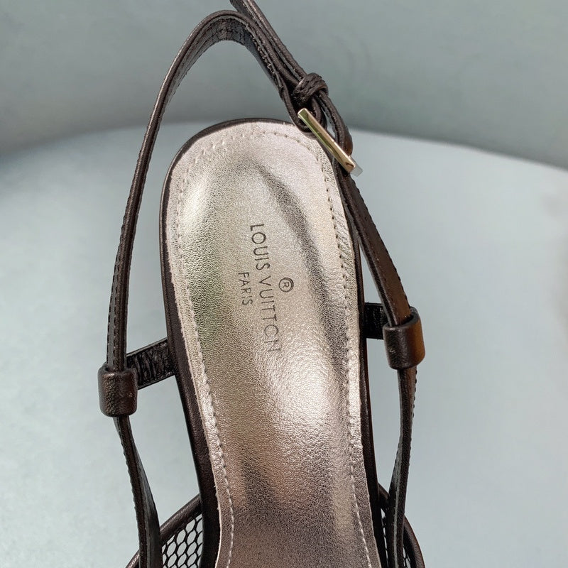 Louis Vuitton shoes Style 247 - sole and craftsmanship detail
