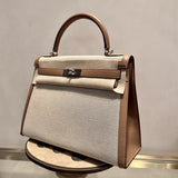  shopper bag interior and compartment view