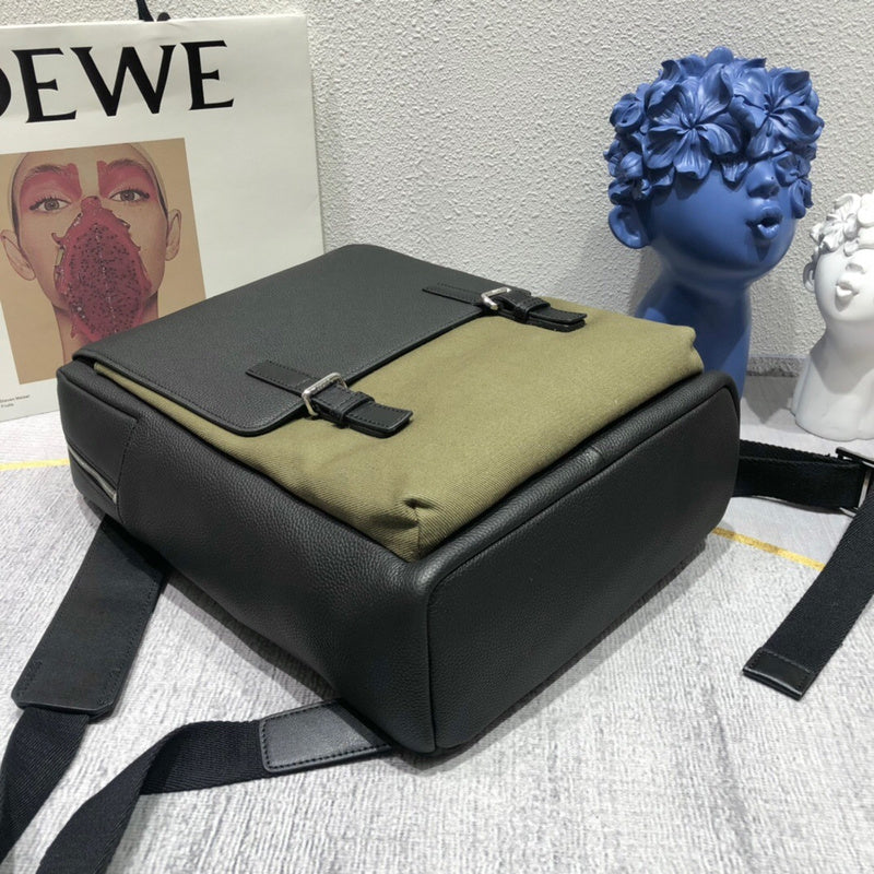 Ziva's Charm handbag – side angle view (40cm*31cm*13cm)