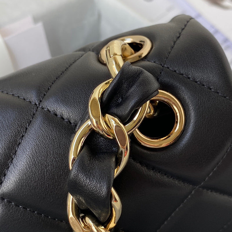  mid purse view 2