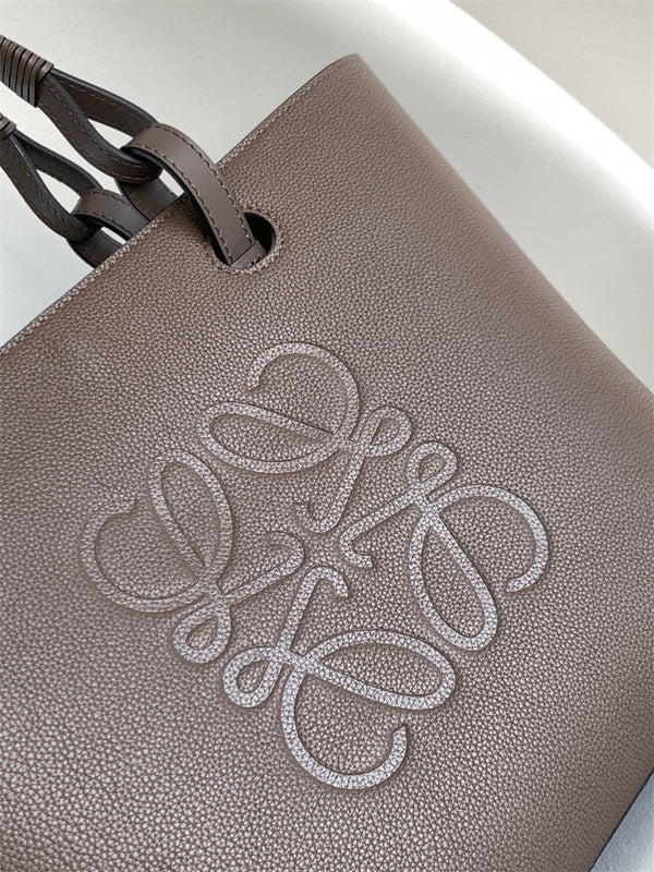 Ziva's Charm handbag – side angle view (29cm*14cm*25cm)