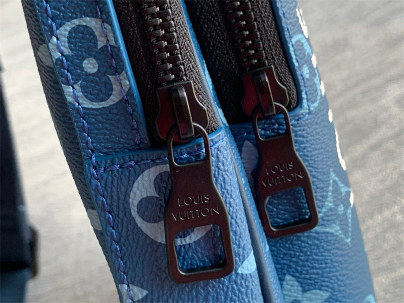  crossbody bag close-up of hardware and finish