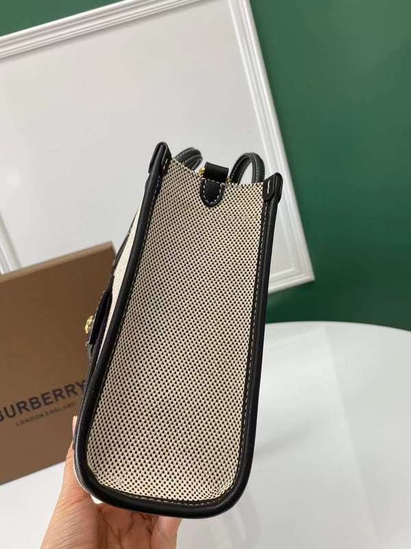 Ziva's Charm handbag – interior view (one versatile size)