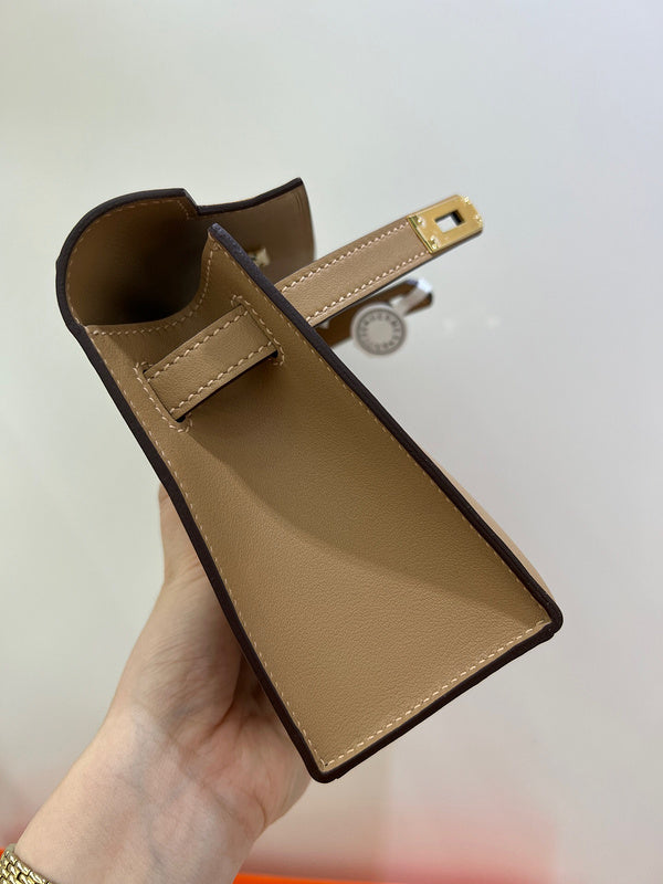Close-up detail of streamlined bag design