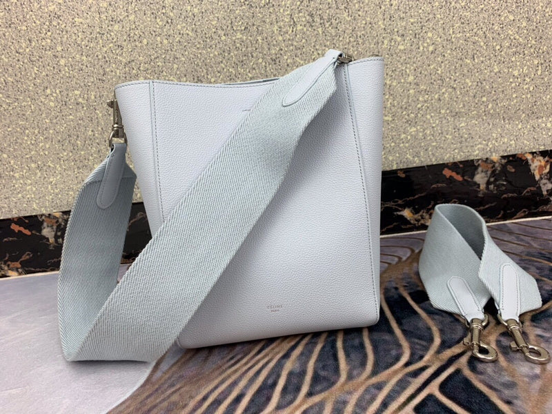 Close-up detail of structured polished women's handbag – women's everyday handbag