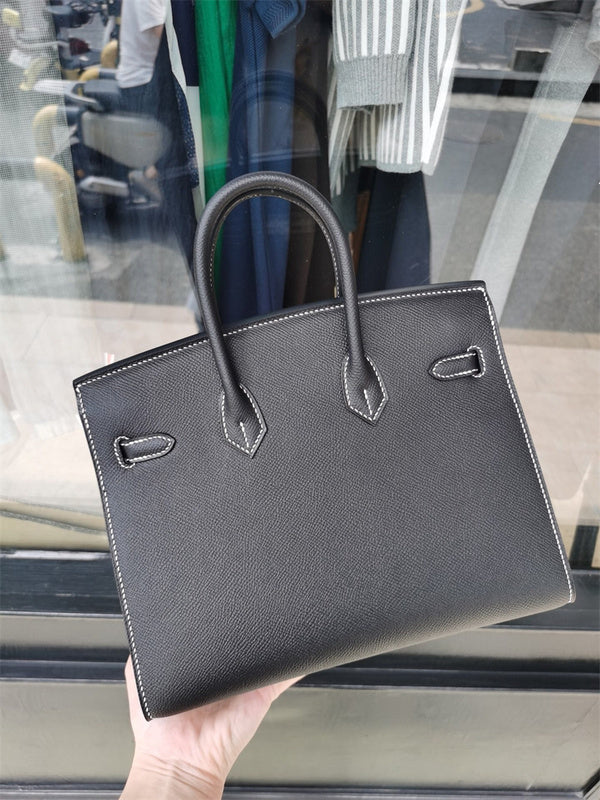  handbag interior and compartment view