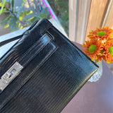  timeless carryall bag detail view showing craftsmanship