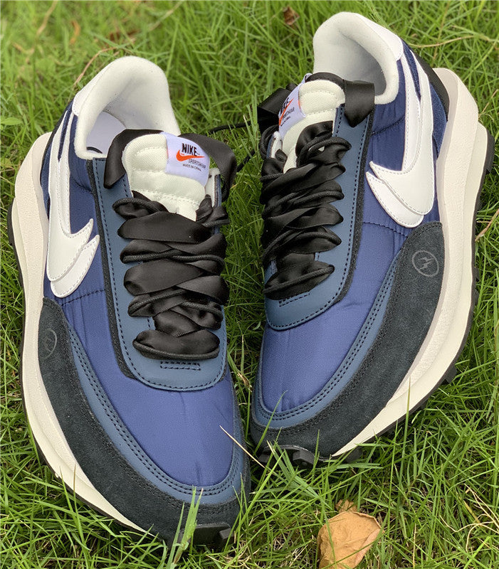Nike Men's & Women's Luxury Lifestyle Trainers — Style 063 back view