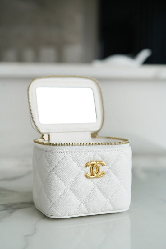  women's handbag, compact design, view 7