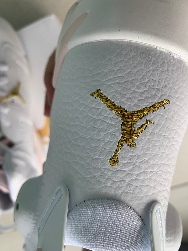 Nike Men's & Women's Luxury Low-Top Trainers — Style 177 interior view