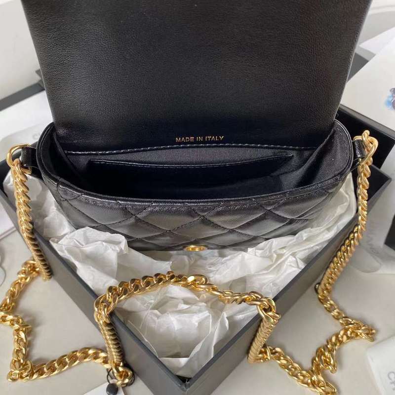 Zivas Charm Signature Style Luxury Handbag (Elevated Accessory Essential) – Full Silhouette