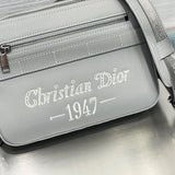 Close-up detail of structured modern women's handbag – women's everyday handbag