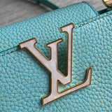  refined shoulder bag detail view showing craftsmanship 20