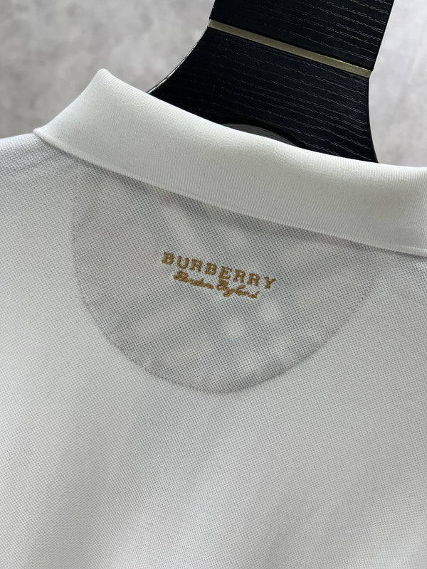 Back view of Burberry luxury piece style No.390