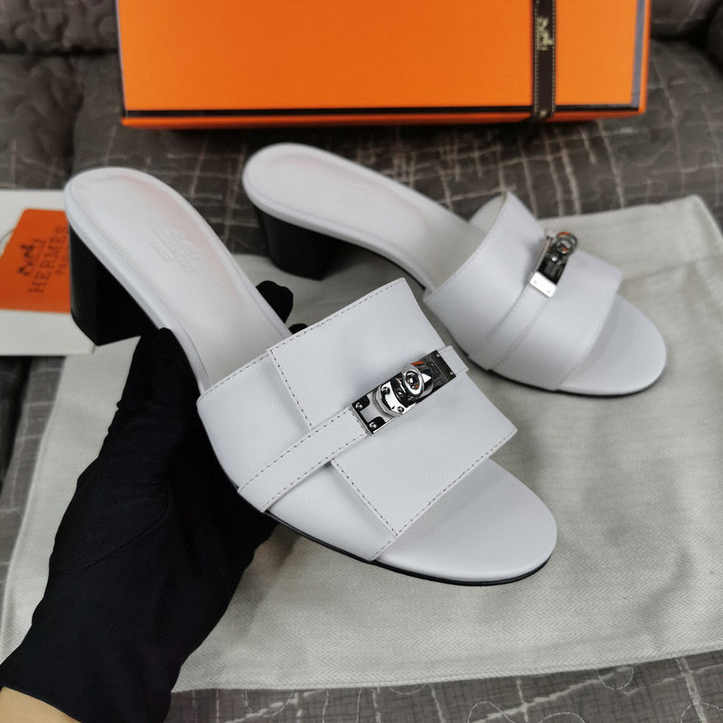 Hermes sandals Style 166 - side profile detail
