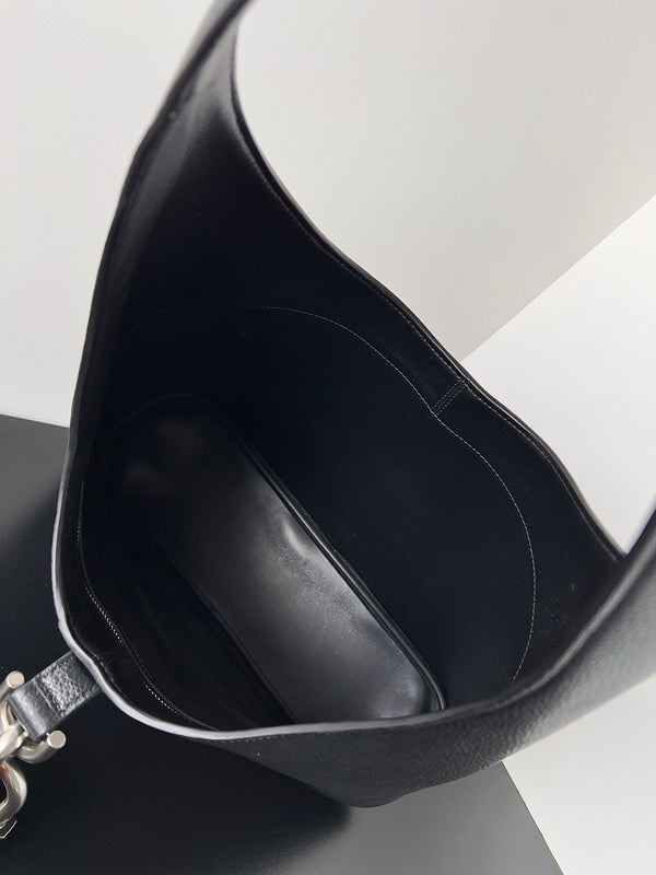 Zivas Charm Everyday Sophistication Fashion Handbag (Timeless Wardrobe Addition) – Detail View