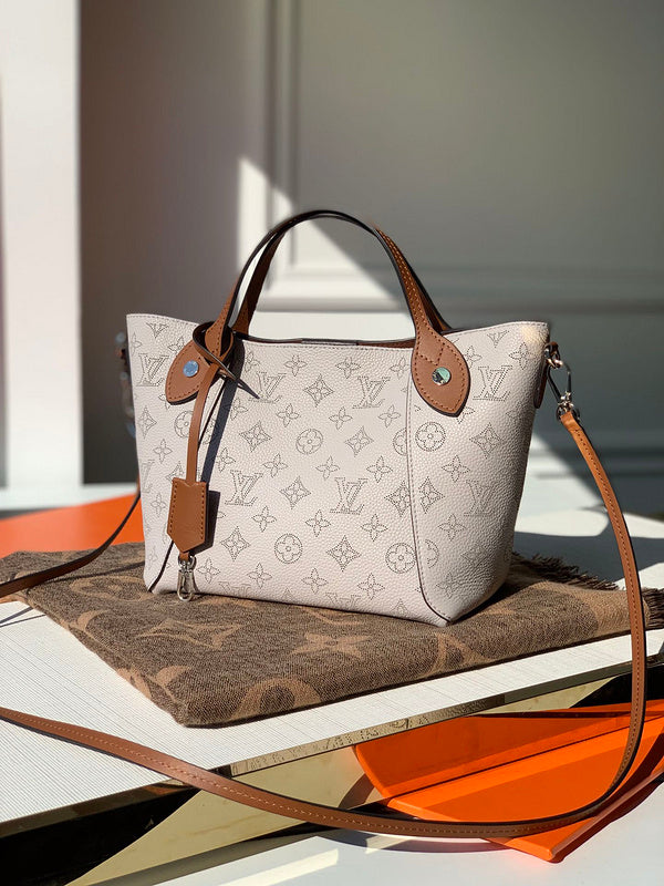 Front view of elevated everyday-luxe women's handbag – women's luxury accessory