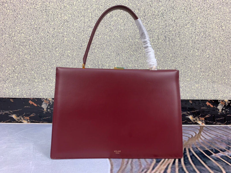 Close-up detail of chic everyday-luxe women's handbag – women's everyday handbag