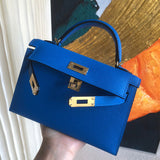  carryall bag interior and compartment view