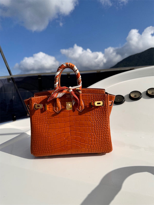  top-handle bag interior and compartment view