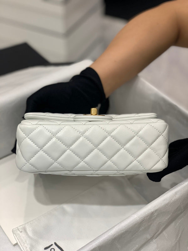  mid purse view 9