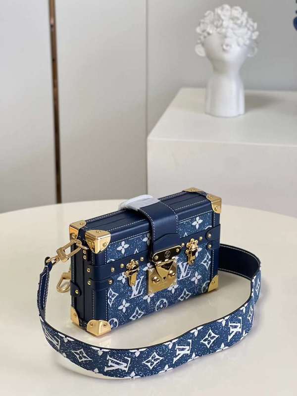 Front view of structured premium women's handbag – women's designer-style accessory