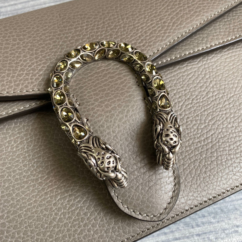 Styled lifestyle shot of chic classic women's handbag – women's everyday handbag