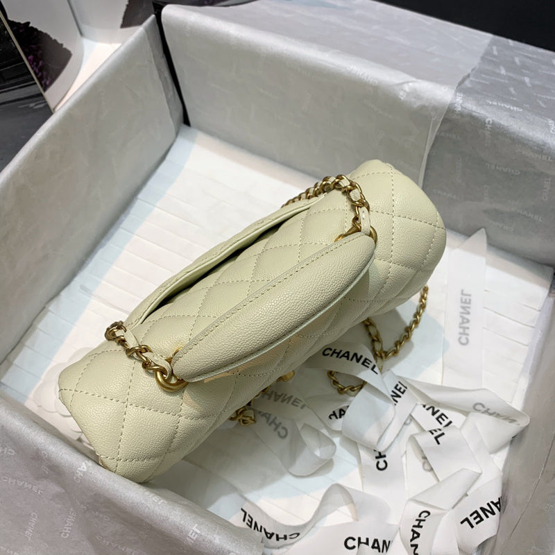  versatile purse view 7