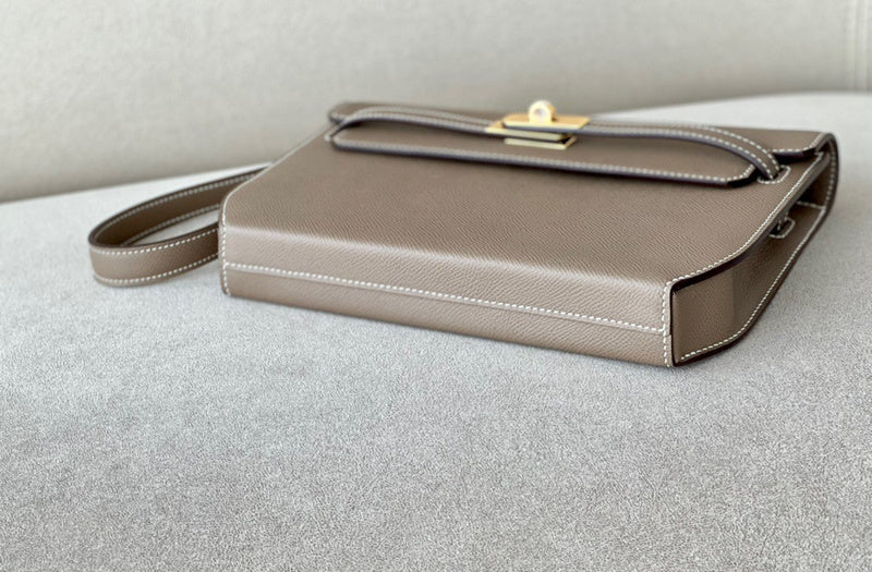 Poised handbag styled for everyday wear