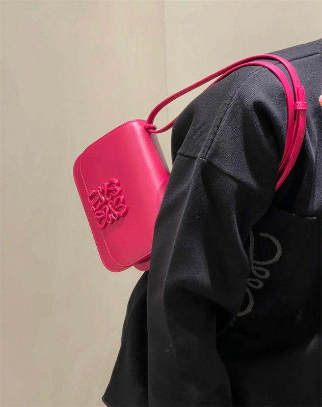 Ziva's Charm handbag – side angle view (19cm*6cm*13.5cm)