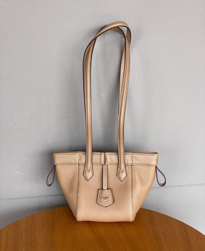 Ziva's Charm handbag – front view (15cm*18.5cm*18cm)